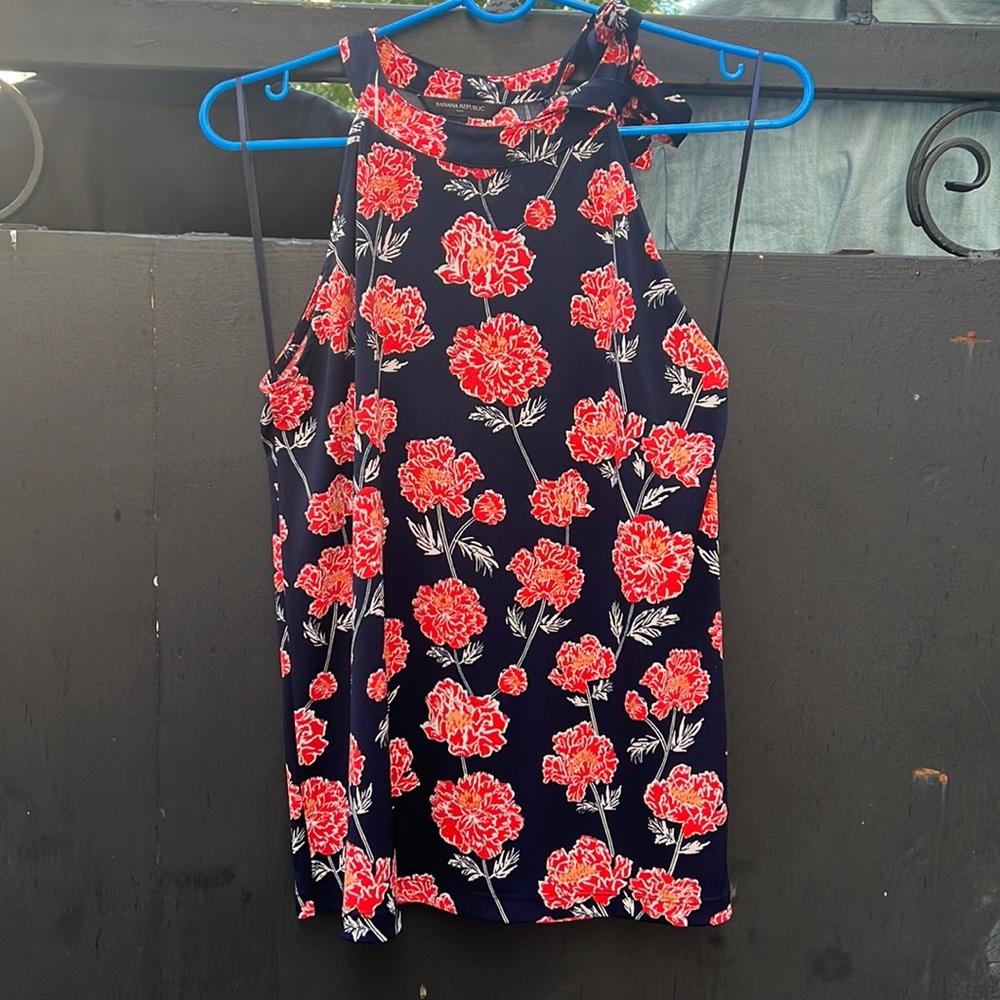 Banana Republic flowery Blouse